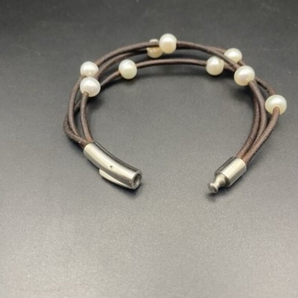 Genuine Pearl Leather Bracelet 7" Multi Strand Stainless Steel Push Lock Clasp - Picture 4 of 6